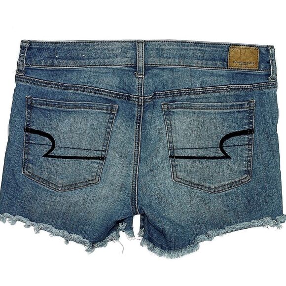 American Eagle Outfitters Low Rise Super Stretch Cutoff Jean Shorts Denim Sz 12 - Picture 5 of 11